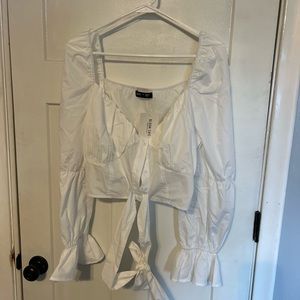 White long sleeve crop top